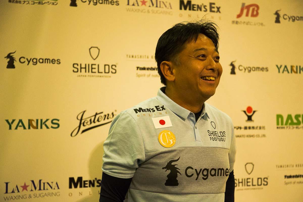 こちらは、現役証券マンで、シニア日本代表の座を獲得した田中さん。サッカー選手でない一般人でも、代表になるのは夢じゃないのだ。