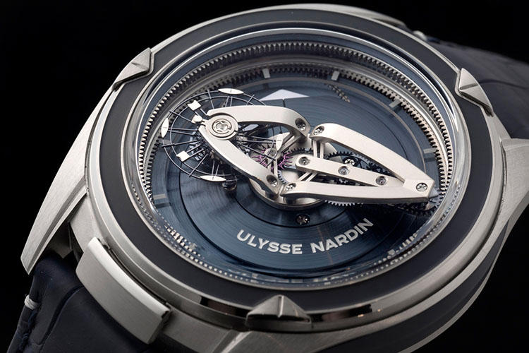 <b>Ulysse Nardin >></b>