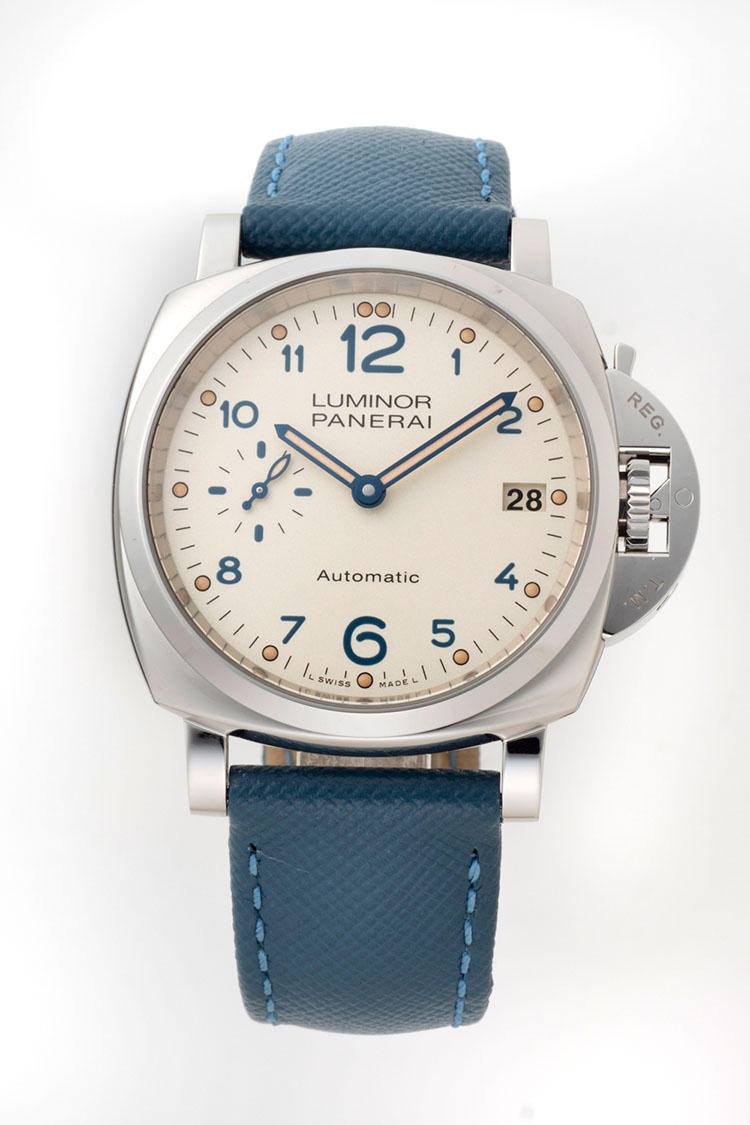 <b>PANERAI >></b>