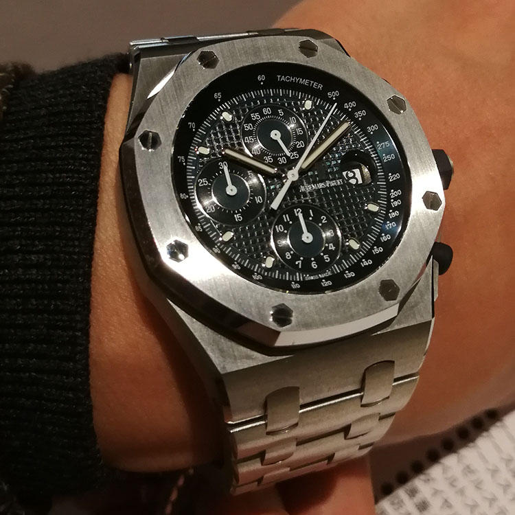 <a href='http://www.mens-ex.jp/column/2018SIHH/180220_10.html' target='_self'>オーデマ ピゲ　ロイヤル オーク オフショア・クロノグラフ</a>