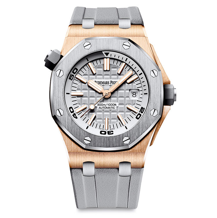 <span style=background-color:#000;color:#fff;padding:10px;>ダイバーに初のプレシャスメタル</span><br /><br /><font size=4><b>AUDEMARS PIGUET</b></font><br />オーデマ ピゲ<br /><font color=red><b>ロイヤル オーク オフショア・ダイバー</b></font><br />オフショア・ダイバー初のPGケースを採用した日本先行発売のブティック限定モデルで、PG×グレーの色合わせが新鮮。10時位置のリューズ、径42mmなどは不変。ベルトと一体化したラグ形状により装着感も良好だ。自動巻き。PGケース、ベゼル＆リンクチタン。ラバーベルト。30気圧防水。9月発売予定。予価340万円（オーデマ ピゲ ジャパン）