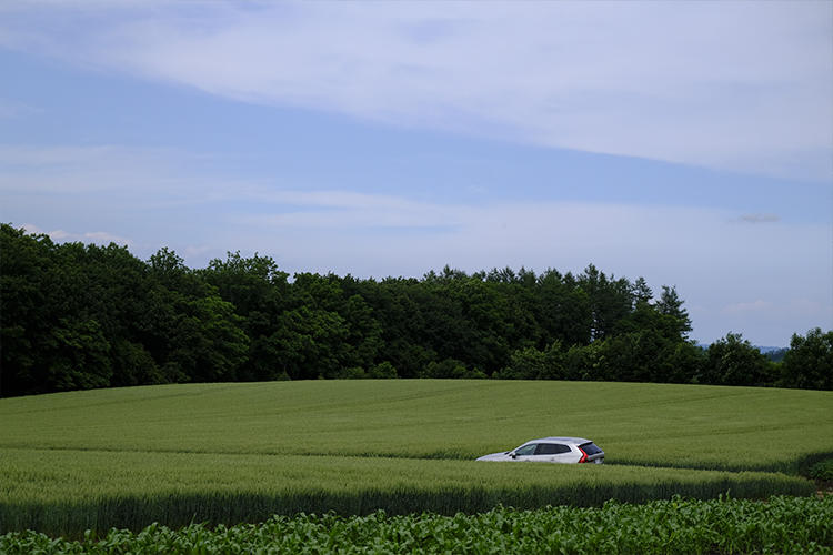 せっかくの機会なので、途中でICを降りて風景を楽しみながら函館へ向かった。ガソリンスタンドを気にせず走れる点も高燃費グレードのメリットのひとつだろう。