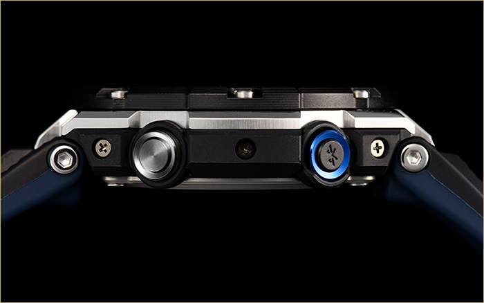 Bluetooth連動用の8時位置プッシュボタンもブルー