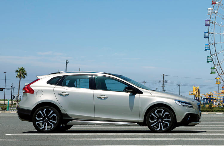 VOLVO V40 CROSS COUNTRY