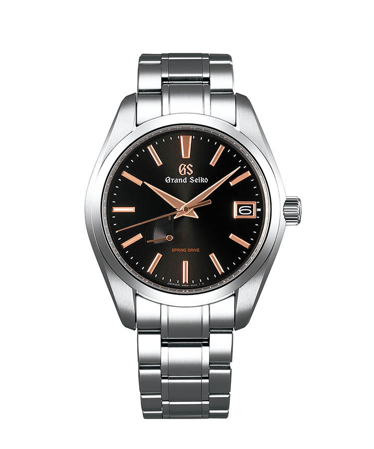 <b>GRAND SEIKO</b></br>グランドセイコー</br></br><b>SBGA395</b><hr><b>スイープ運針の秒針が高精度な革新を物語る</b></br>機械式時計と同じくゼンマイを動力源として発電。その電力でIC チップを動かすという、クォーツ時計の原理でゼンマイの巻き戻りを高精度に制御する。機械式とクォーツとが融合した、セイコー独自の機構であるスプリングドライブを、重厚なブラック×PG のダイヤルに収めた。セイコープレミアムブティック専用モデル。自動巻きスプリングドライブ。径41mm。SS ケース＆ブレスレット。52 万円（グランドセイコー専用ダイヤル）