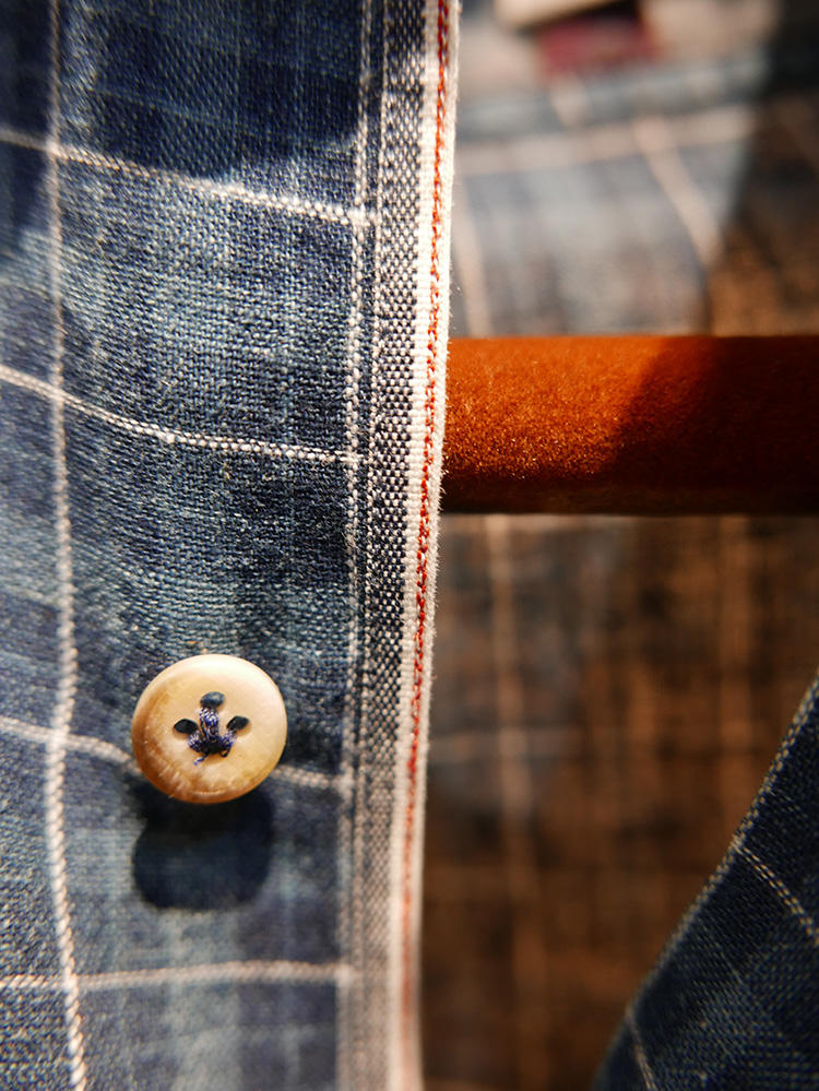 Selvedge trim inspired by America denim, plus bird-foot stitching on the buttons.