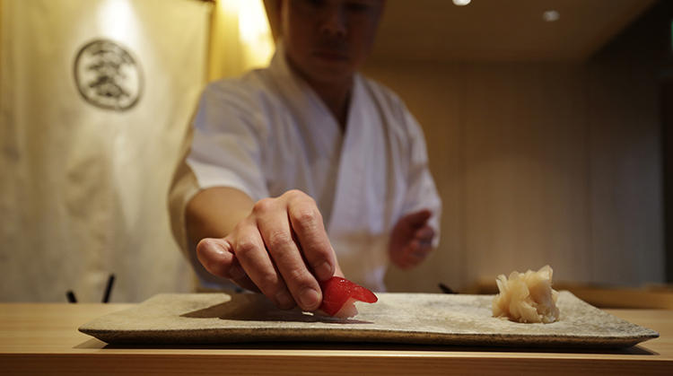 鮨つぼみ」の店主、丸山真琴氏