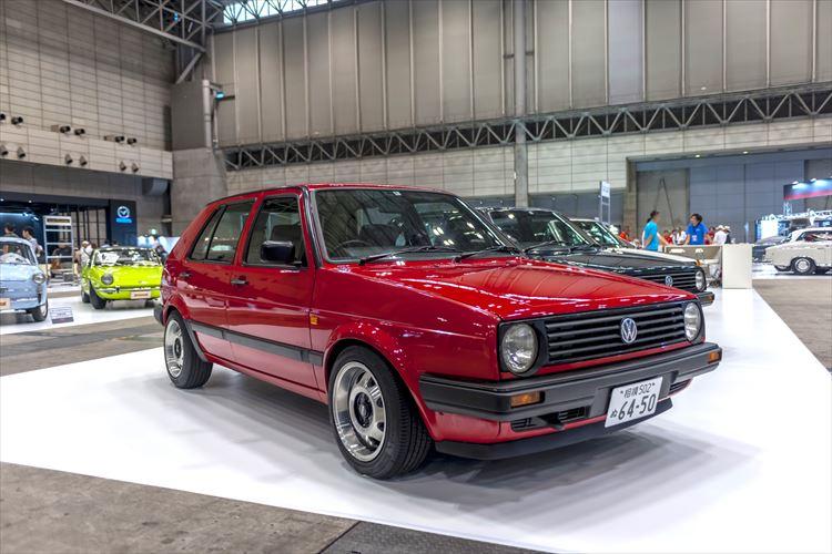 VWゴルフ専門店「スピニングガレージ」が展示した2代目ゴルフ。1990年式フォルクスワーゲン・ゴルフII CLi）の価格は189万9000円。