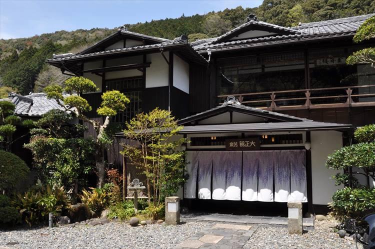 大正館 芳泉 カフェアールデコ