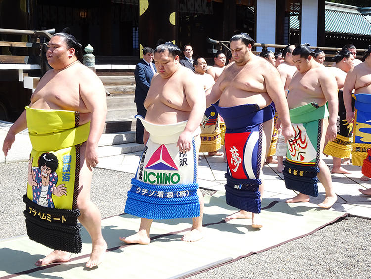 左から：小結・御嶽海、前頭筆頭・北勝富士、小結・碧山