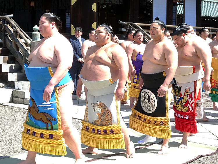 左から：関脇・逸ノ城、前頭・千代大龍 、前頭・隠岐の海、前頭・阿炎