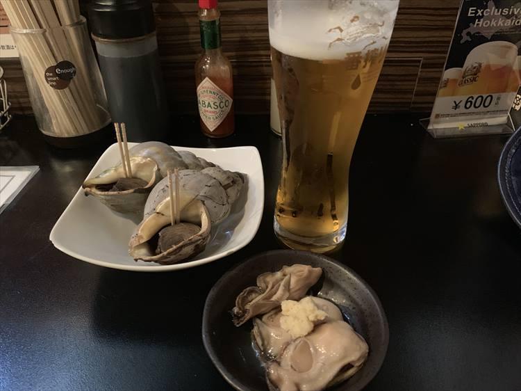 青つぶ貝の大きいこと。山わさびで漬けた牡蠣もうまい