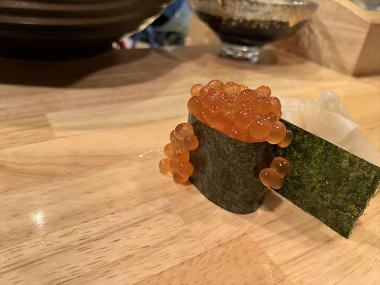 見よ! このイクラの粒の大きさを