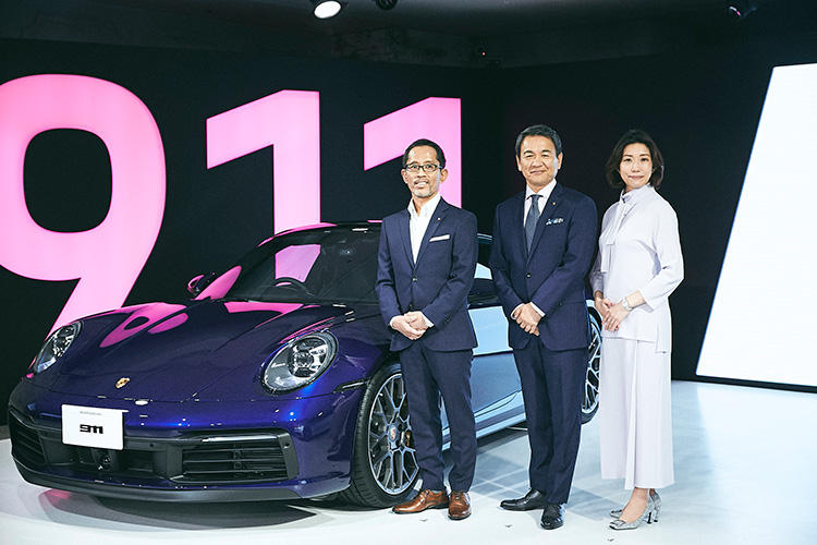 ポルシェ911発表会装い戦略8