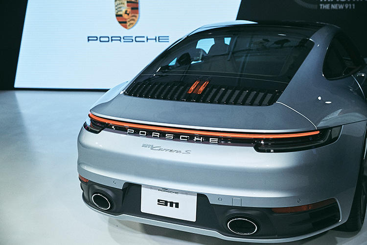 ポルシェ911の2