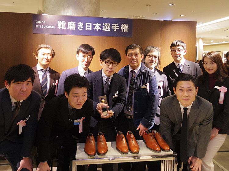 銀座三越の靴磨き選手権大会