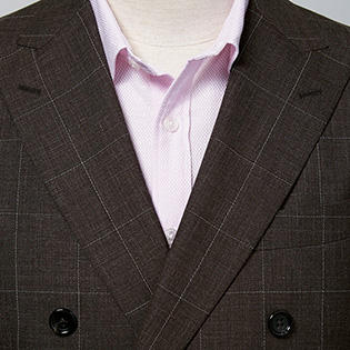 【1分で出来るスーツのお洒落】カラーシャツをノータイできちんと見せるには？