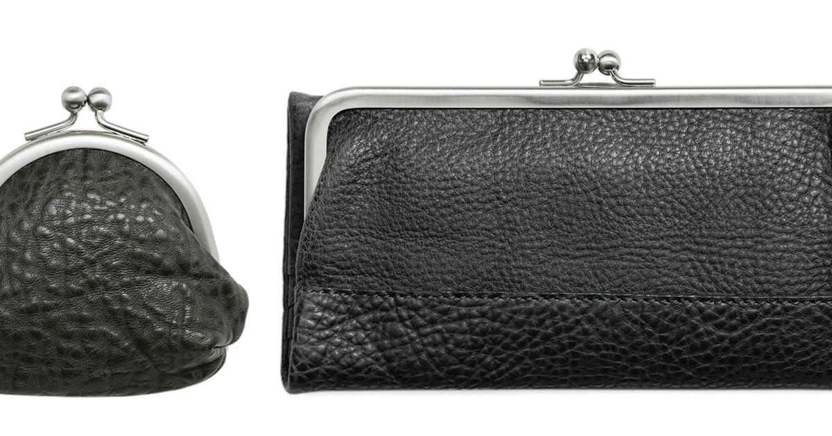 煙突色したクラシカルな土屋鞄の「がま口」財布はいかが？【ひと言