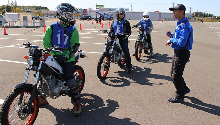 「大人のバイクレッスン」を受けて、もう一度バイクに乗ろう！ 【40歳からの習い事】