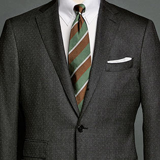 ダークカラーのスーツ、夏に着るならこんなネクタイ【1分で出来るスーツのお洒落】