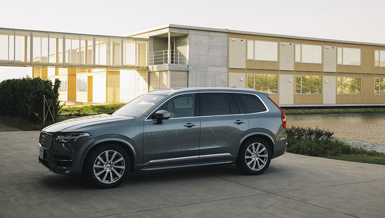 ボルボの一番大きなSUV「XC90」が日本で売れている理由とは？