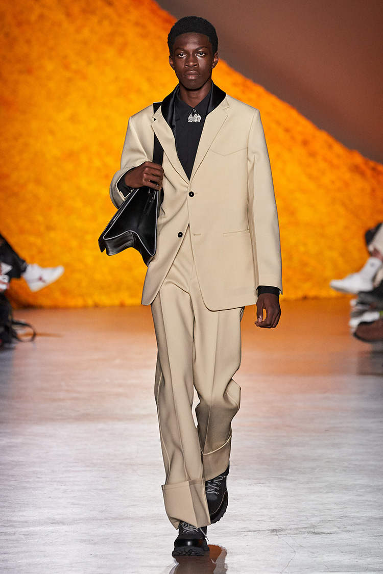 <p><b>■Jil Sander</b><br />
<small>(c)Alessandro Lucioni</small></p>
