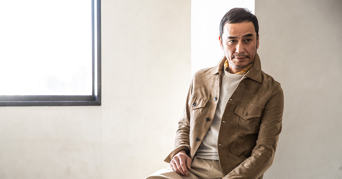 40代メンズがお洒落に見える休日服 ベージュのスエードブルゾン 着こなし実例7 Men S Ex Online