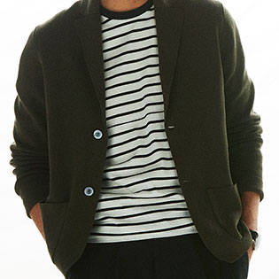 大人っぽく見えるニットジャケットの着方は？【1分で出来るスーツのお洒落】