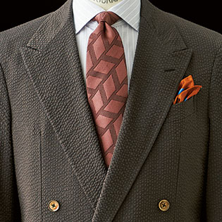 茶系のスーツを洒脱に着こなすコツ【1分で出来るスーツのお洒落】