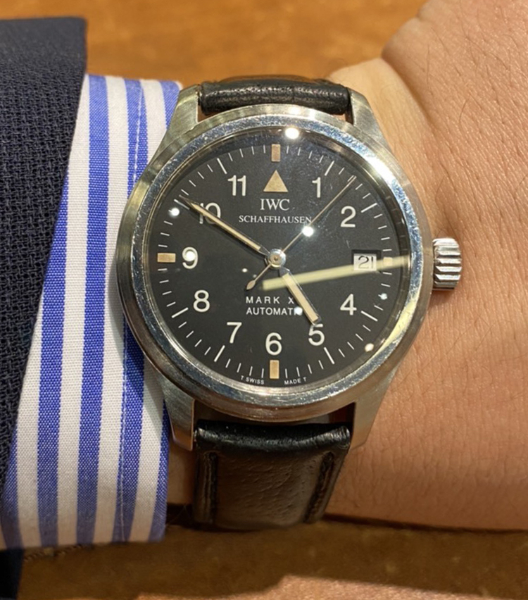 <p><strong>SHIPS 渋谷店 スタッフ　小川厚也さんの愛用時計<br />
IWC／MARK XII</strong></p>
