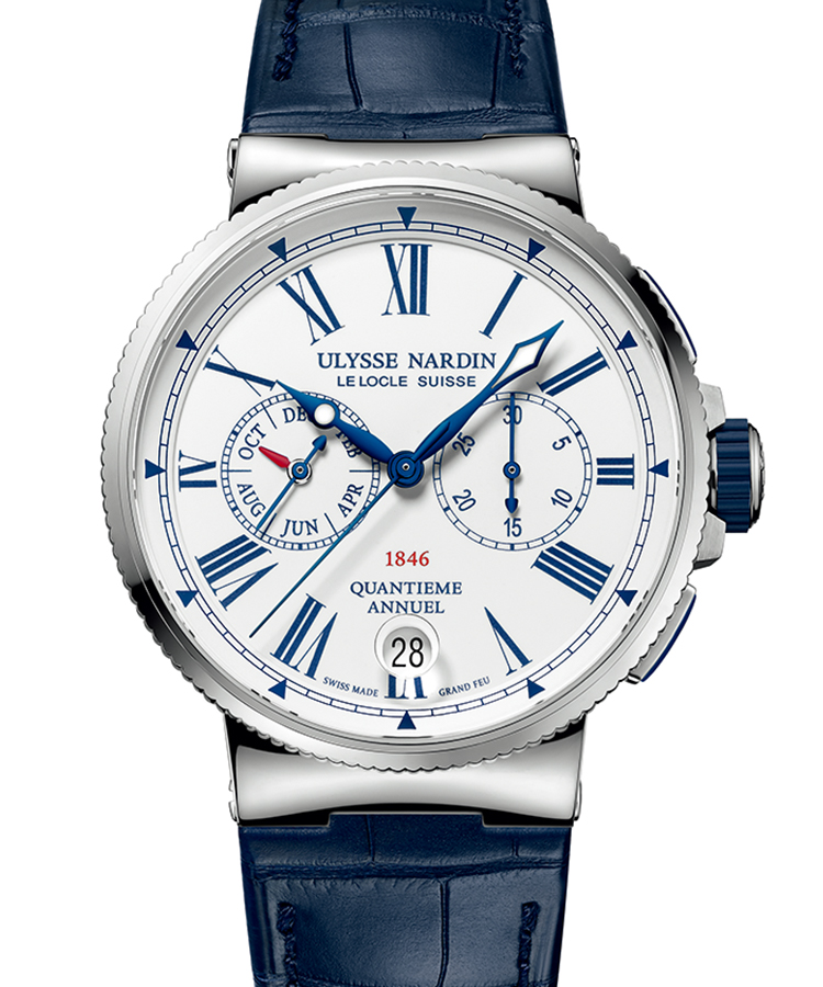 <p><b>ULYSSE NARDIN</b>　ユリス・ナルダン<br />
マリーン クロノグラフ<br />
<b>大航海に想いを馳せるクラシカルな海用クロノ</b><br />
かつて製作していた航海用マリーンクロノメーターの外観をモチーフとするクラシカルな外観が印象的。マリーンの名にふさわしく、100ｍの防水性能を誇る。９時位置の月、６時位置の日の各表示は、年に１度３月１日に調整すれば済む、アニュアルカレンダーで実用性にも優れる。自動巻き。径43mm。SSケース。アリゲーターストラップ。138万円（ソーウインドジャパン）</p>
