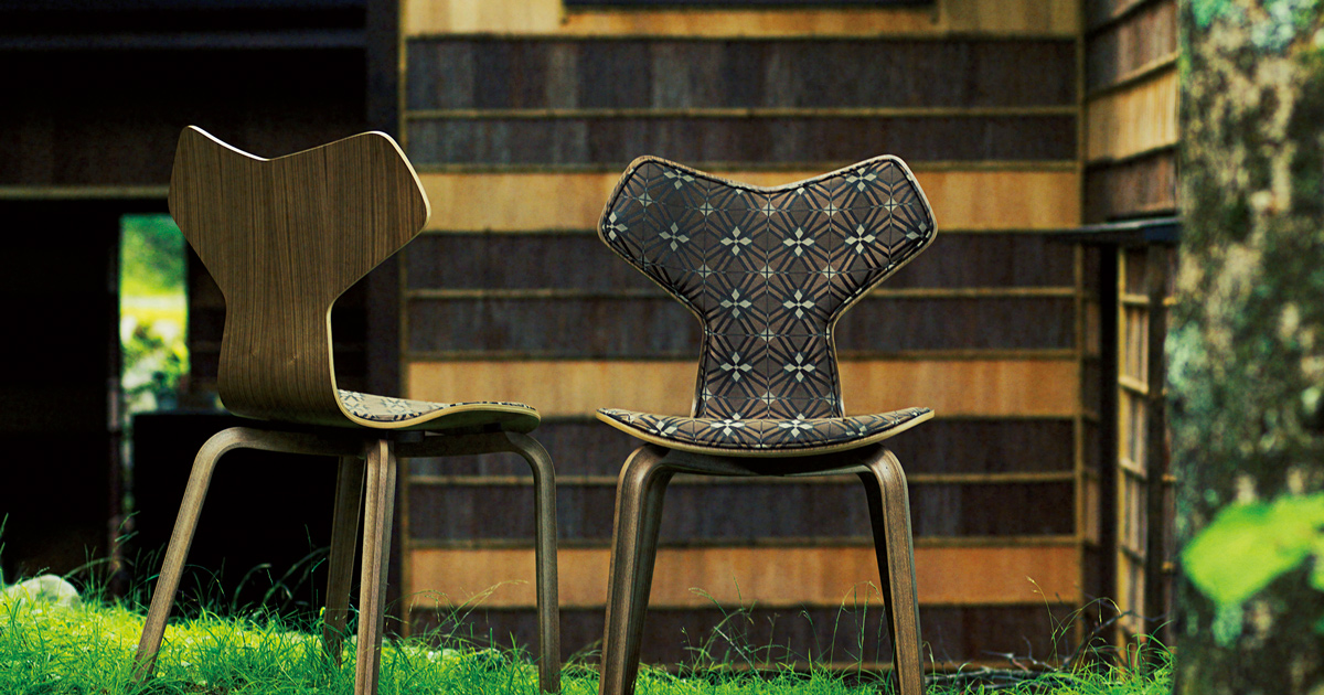 グランプリチェア（フリッツハンセン✖︎ ホワイトマウンテニアリング） ホワイトマウンテニアリングとフリッツ・ハンセンの限定コラボチェア