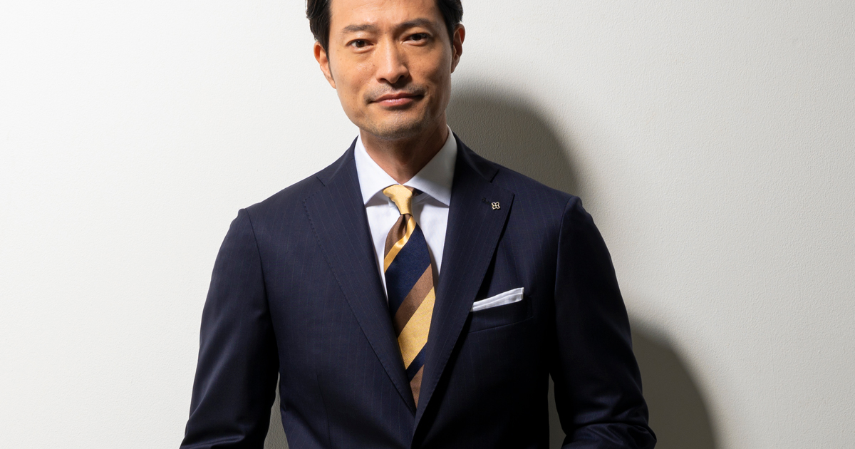 名門「ヴィターレ・バルベリス・カノニコ」社の生地が存在感を発揮する