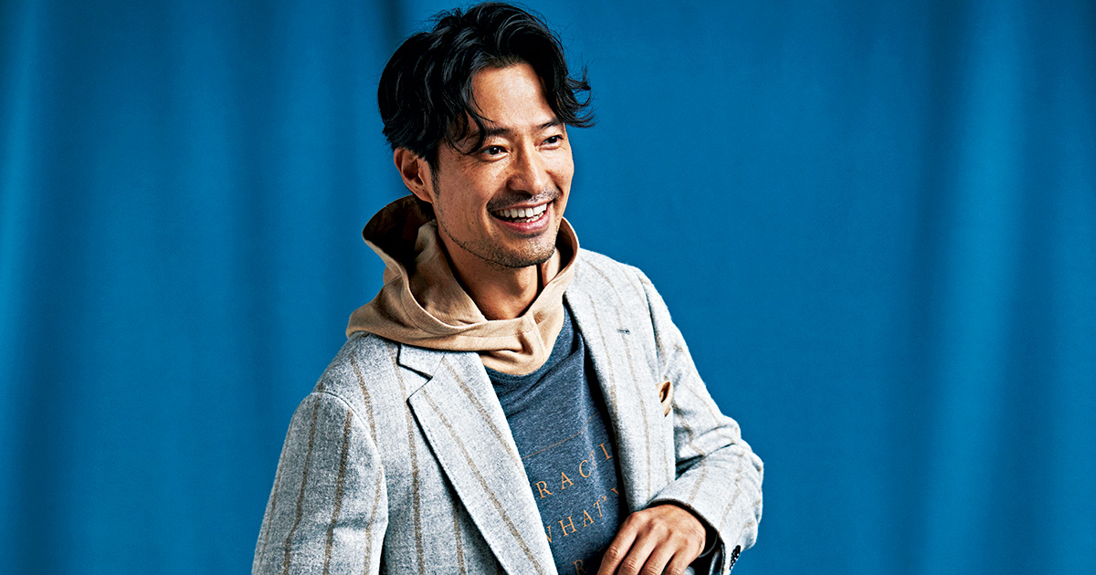 休日、何着る？】グレーのニュアンスは「ブルネロ クチネリ」から学