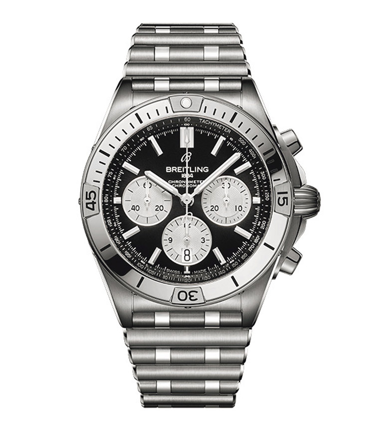 <p><strong>BREITLING／ブライトリング<br />
【クロノマット B01 42 ジャパンエディション】</strong><br />
フラッグシップモデルがリニューアル。筒状リンクのルーローブレスレットやベゼルにビス留めしたライダータブなど、1984年の初代のスタイルが復活。自動巻き。径42㎜。SSケース＆ブレスレット。89万円（ブライトリング・ジャパン）</p>
