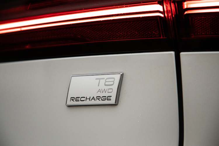 <p>VOLVO V90 RECHARGE PLUG-IN HYBRID T8 AWD INSCRIPTION</p>
