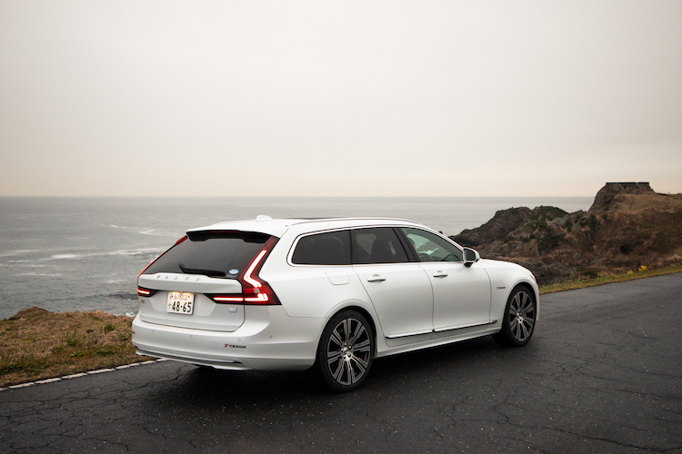 V90 RECHARGE PLUG-IN HYBRID T8 AWD INSCRIPTION