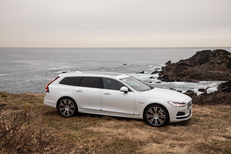 V90 RECHARGE PLUG-IN HYBRID T8 AWD INSCRIPTION