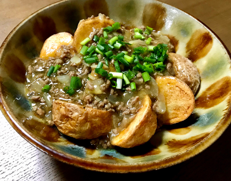 新じゃがカレーあんかけ