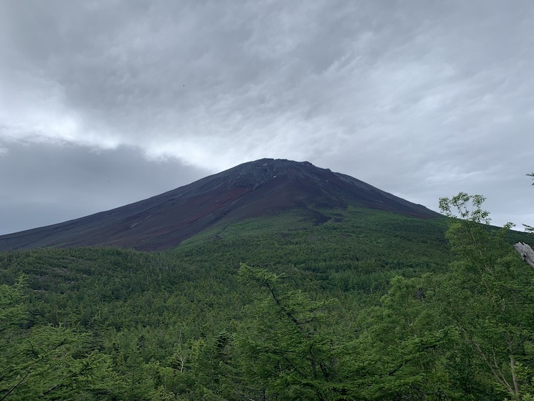 富士山の美しい稜線