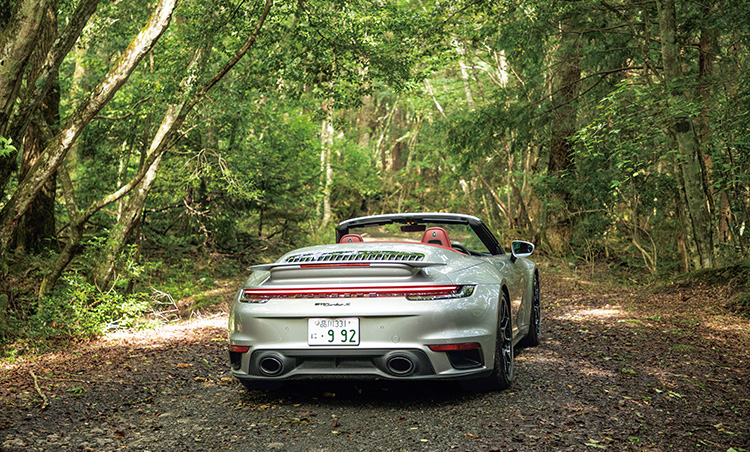 ポルシェ 911 ターボ S カブリオレ　バックスタイル