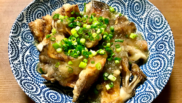 30分で日本酒と相性抜群な小料理屋の味！「塩鯖と舞茸のおろし餡かけ」