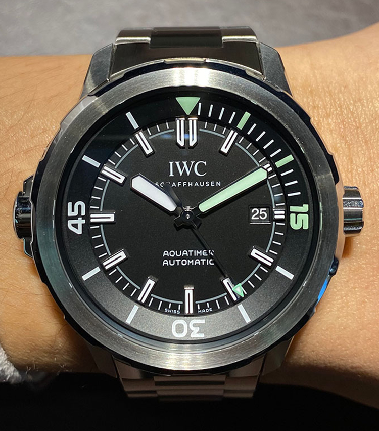 <p><strong>第3位：IWC<br />
アクアタイマー・オートマティック</strong><br />
ケース径：42㎜<br />
ケース素材：ステンレススティール<br />
ストラップ素材：ステンレススティール<br />
ムーブメント：自動巻き<br />
価格：75万3500円</p>
