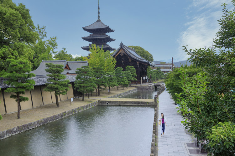 【OMO3京都東寺】街イメージ　五重塔、南大門、九条通