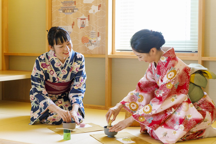 【OMO5京都祇園】 祇園てくてく茶会　抹茶体験イメージ