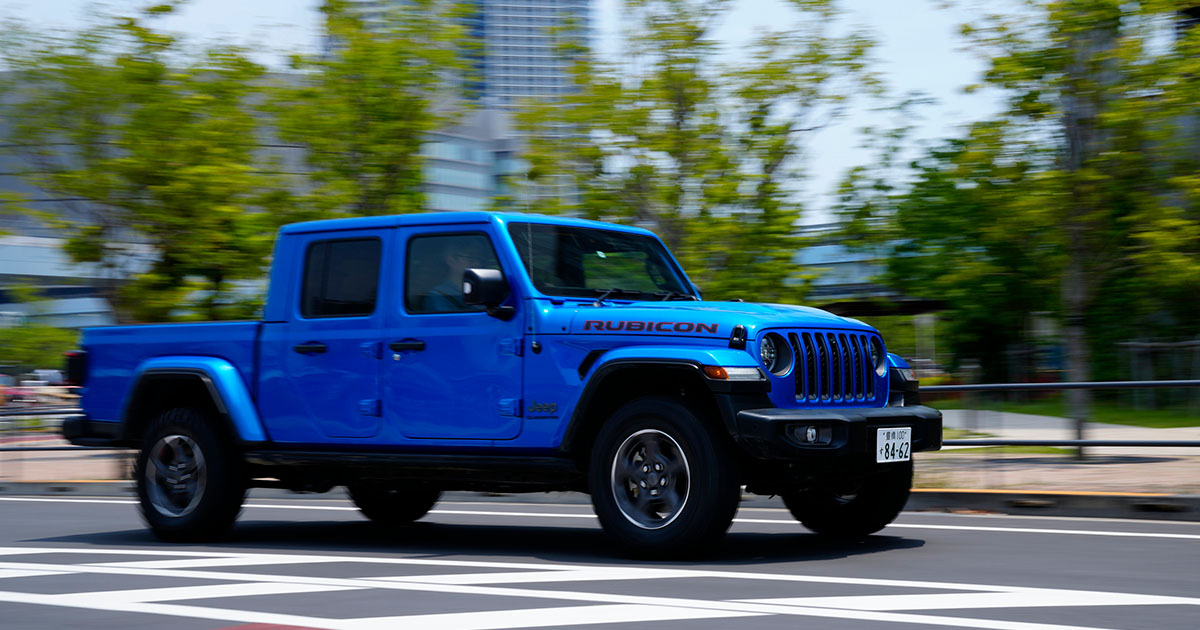 ジープ伝統のピックアップ「グラディエーター」なら憧れのライフ