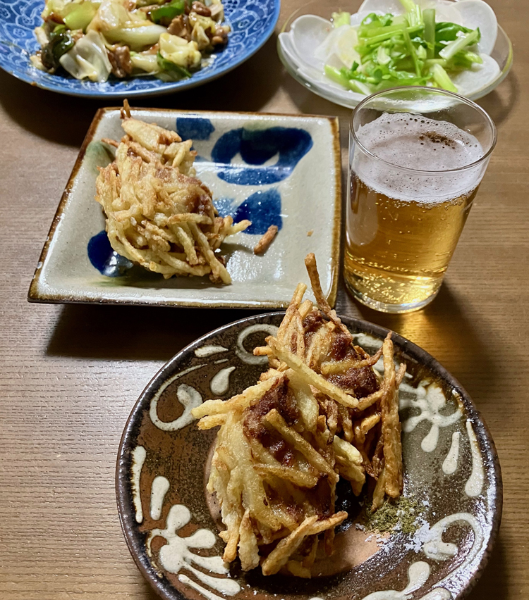 <p>8. 皿に盛り完成。山椒塩をかけると美味。ビールがすすむ一品。</p>
