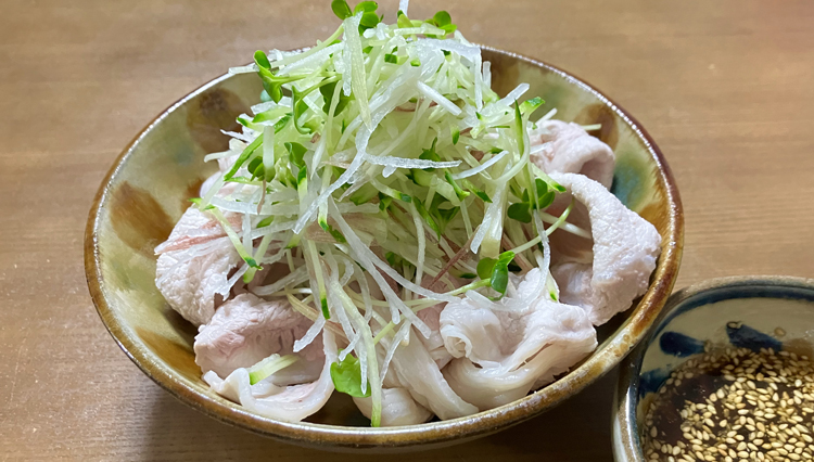 暑い日の晩酌に◎な簡単おつまみ「薬味たっぷり！豚肉の冷しゃぶ」