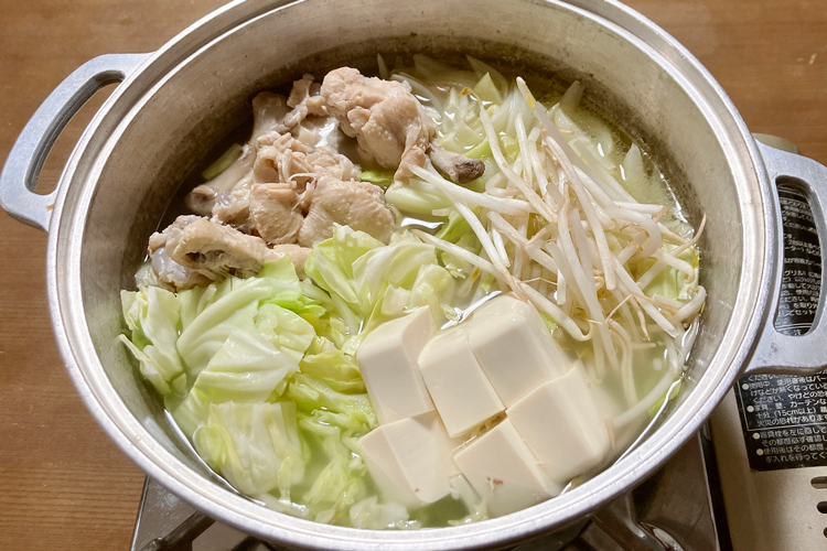 鳥手羽元の水炊き