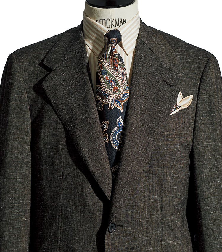 SUIT Style/ヴィンテージ風ペイズリーで華やかさとトレンド感を演出